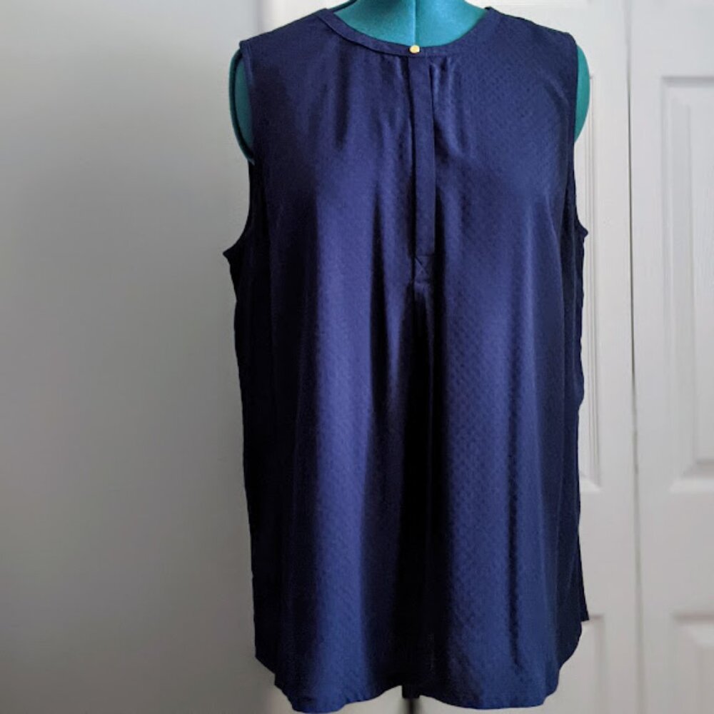 Liz Claiborne sleeveless tunic top
